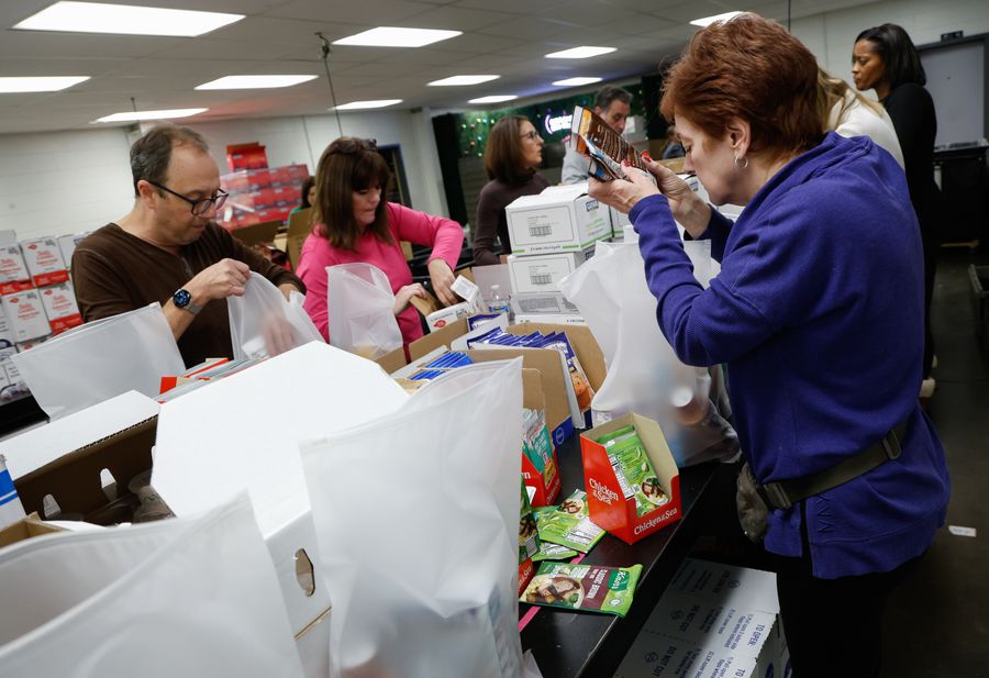 6_Marra - Filling in the Blanks 120125-6457.jpg